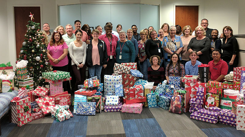 Nemours  Vandy Trust Monument Bank Photo